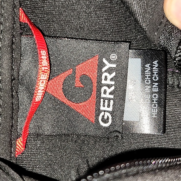 GERRY. Full-zip Poly-blend Hooded Vest. Like-new. Women's size medium. - Picture 2 of 13